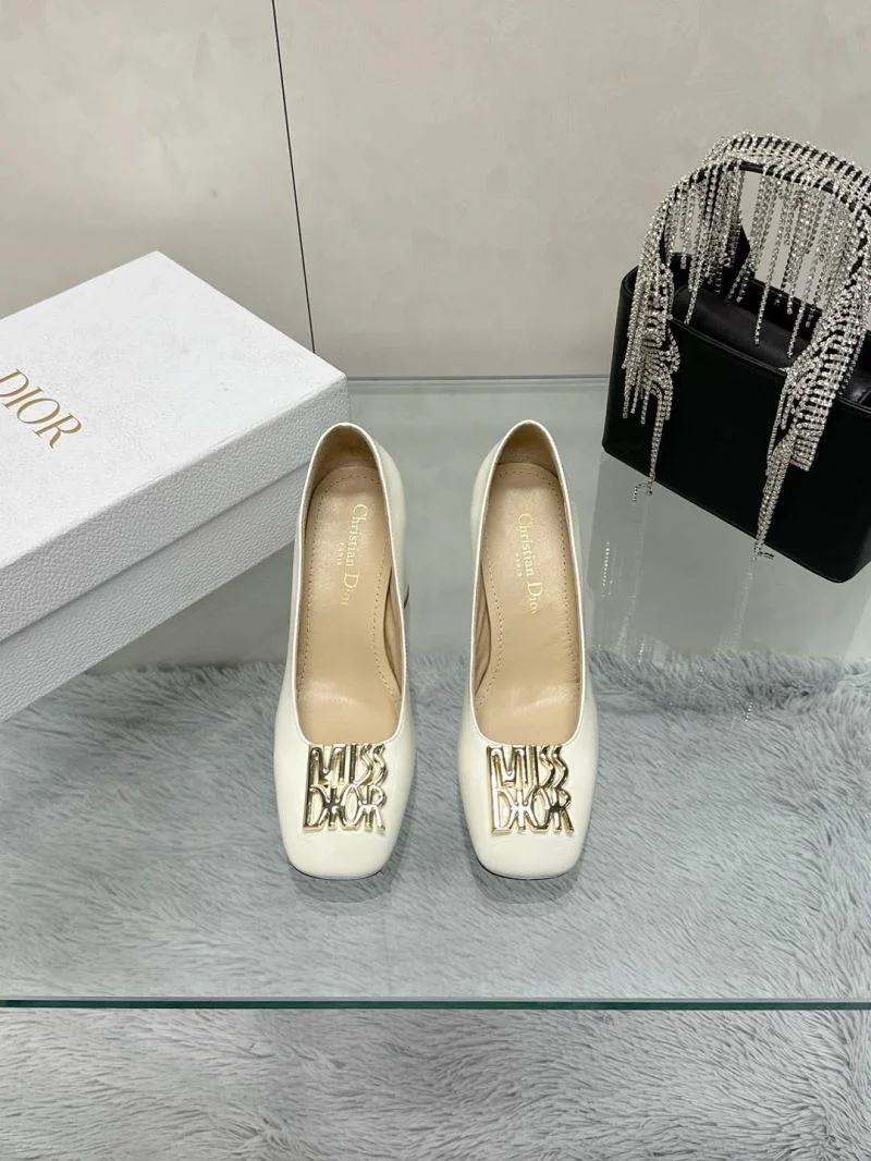 Christian Dior Heeled Shoes Efficient 21620