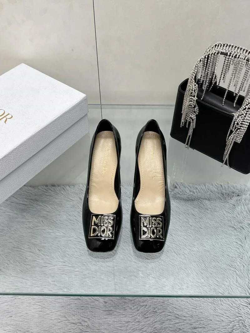 Snug Christian Dior Heeled Shoes 21622