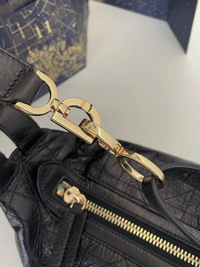 Christian Dior Hobo Bags ModernLook 47584