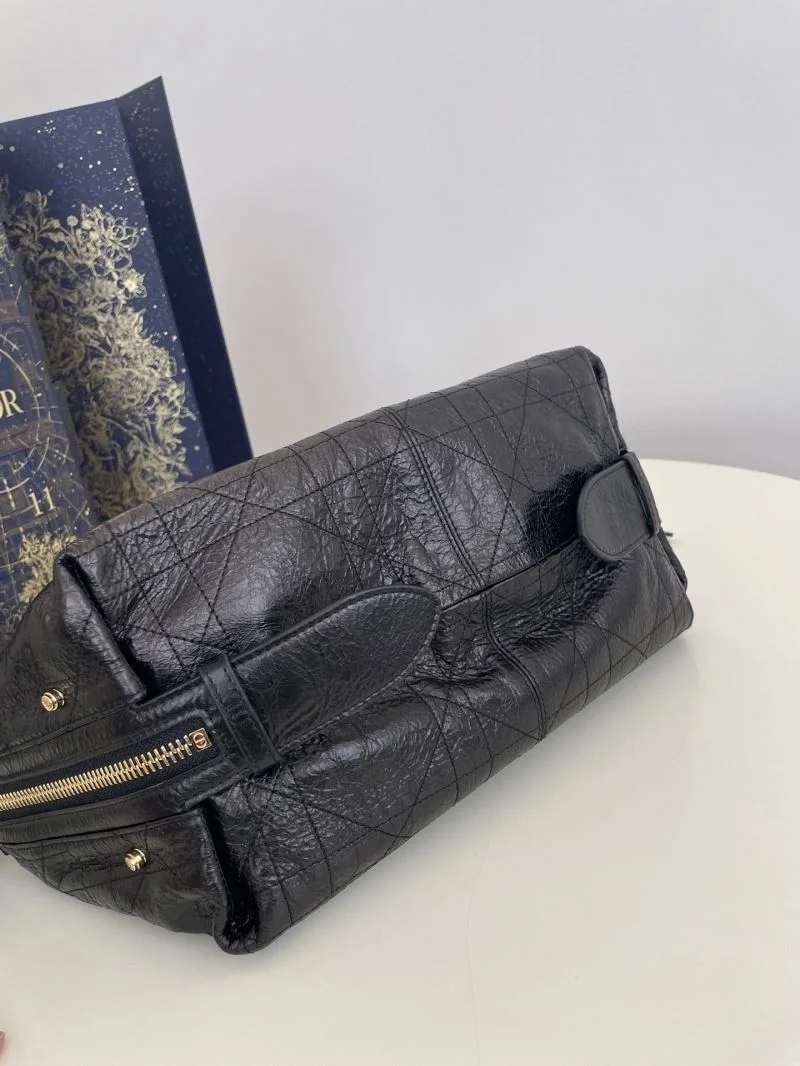 Christian Dior Hobo Bags ModernLook 47584