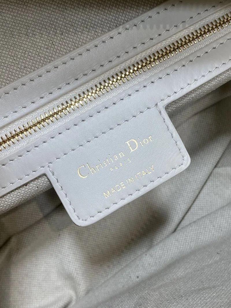 WaterResistant Christian Dior Hobo Bags 47577