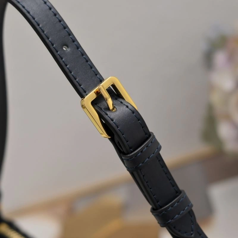 Christian Dior Hobo Bags Lightweight 85704
