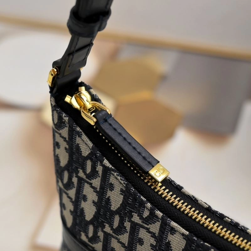 Christian Dior Hobo Bags Lightweight 85704
