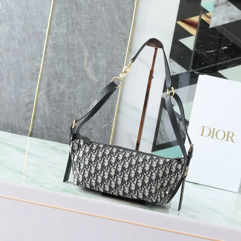 Christian Dior Hobo Bags Minimalist 46426