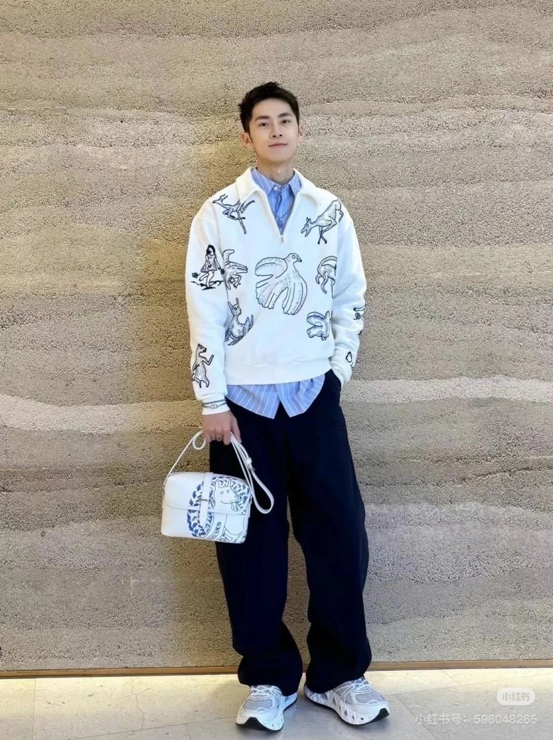 Effortless Christian Dior Hoodies 117598
