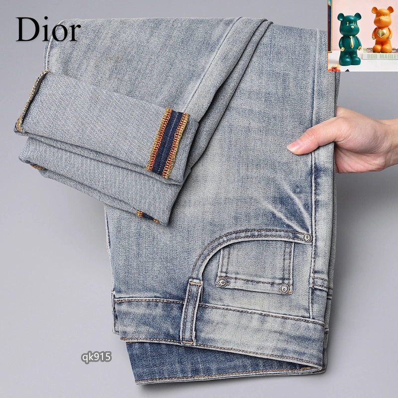 EyeCatching Christian Dior Jeans 114748