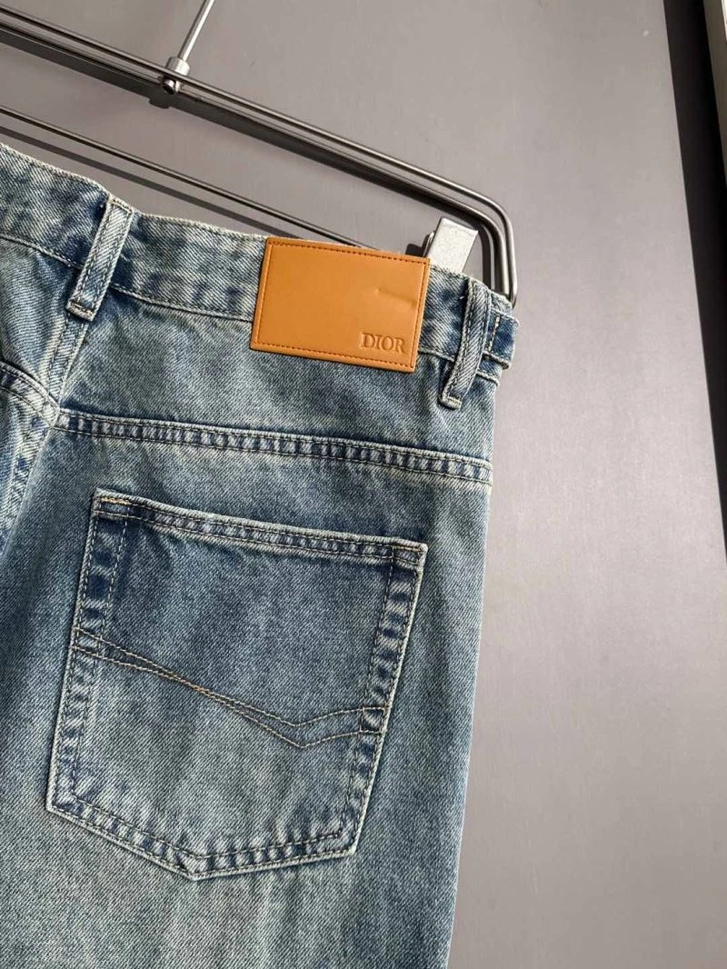 Christian Dior Jeans ModernLook 117565
