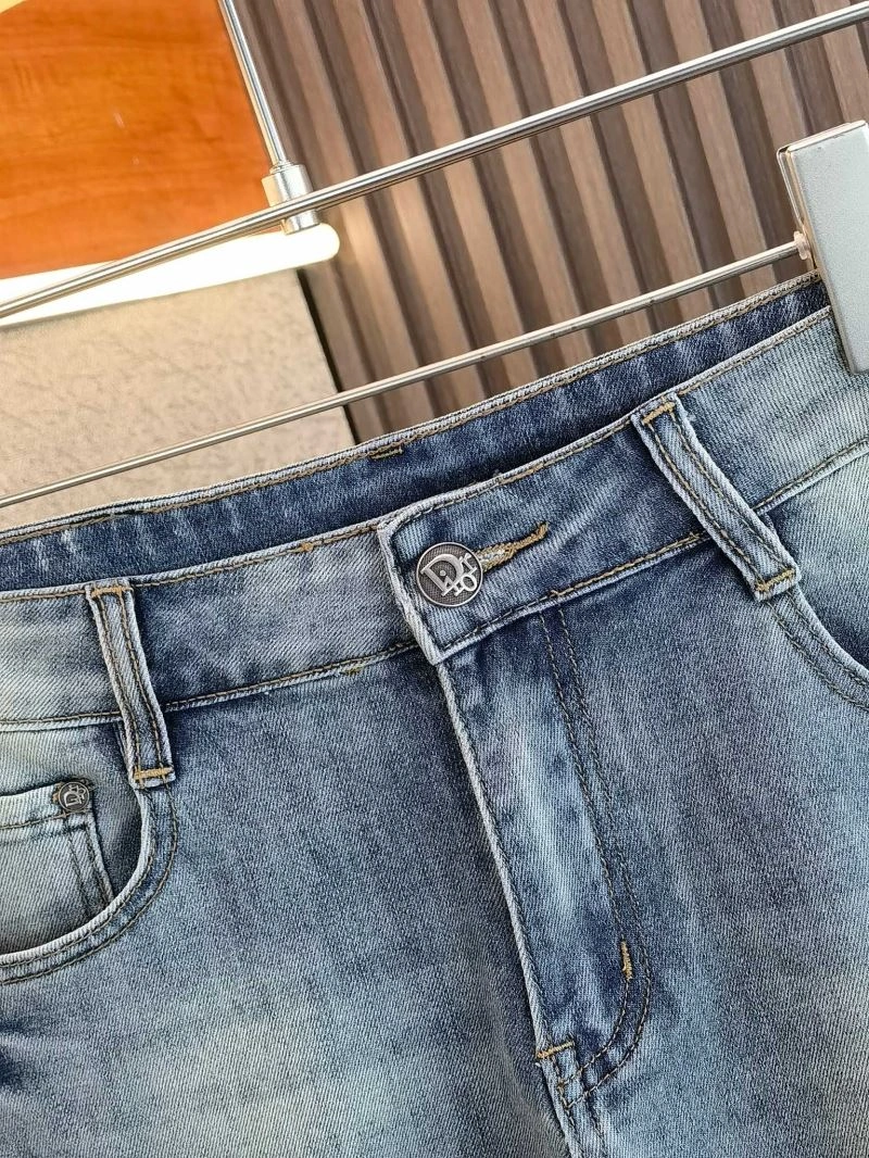 ComfortFit Christian Dior Jeans 117259