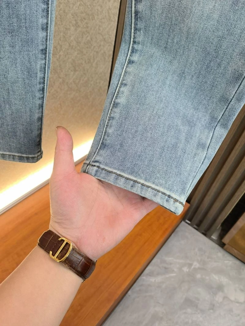 ComfortFit Christian Dior Jeans 117259
