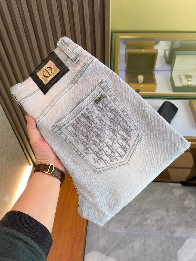Timeless Christian Dior Jeans 117255