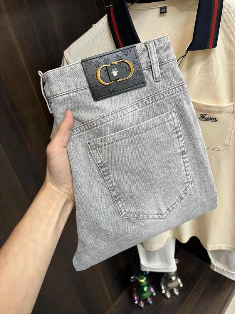 Christian Dior Jeans Classic 116652