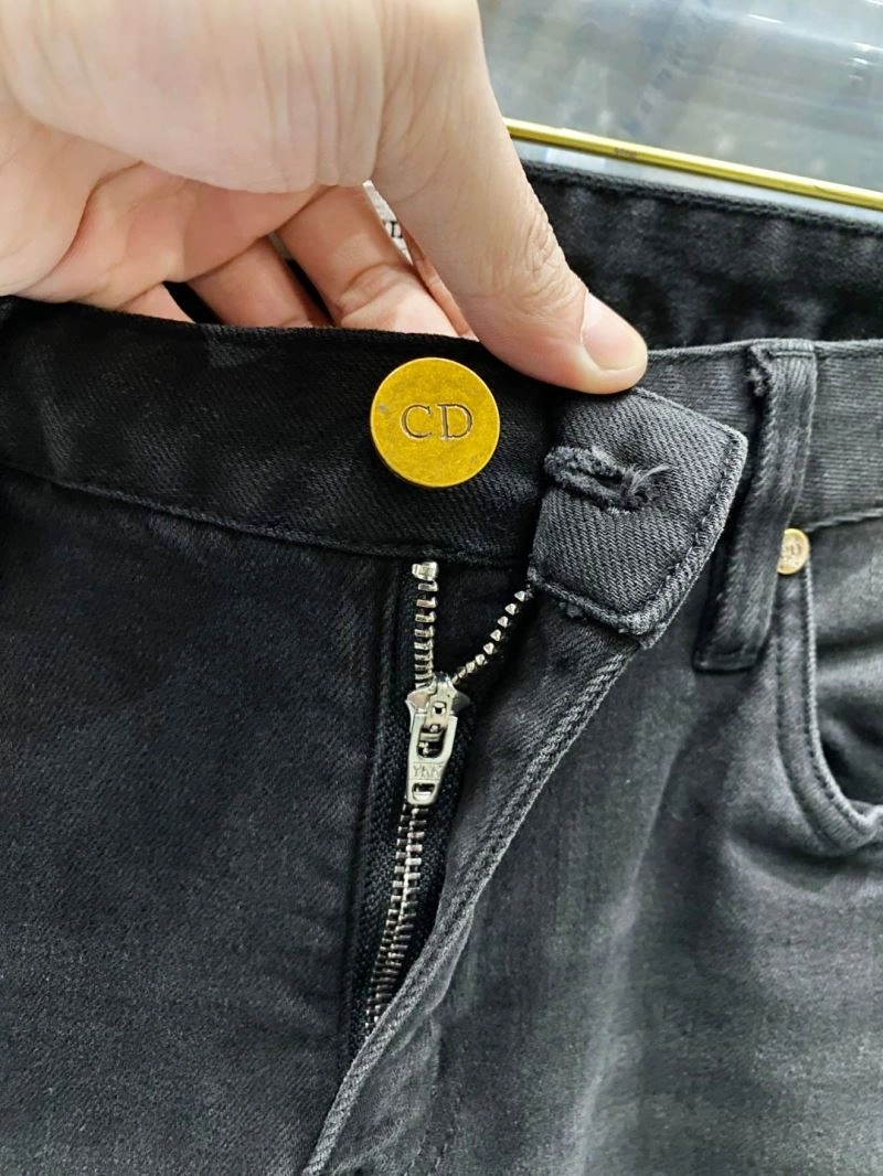 EyeCatching Christian Dior Jeans 116303