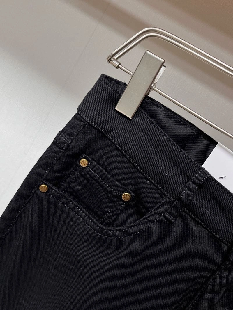 Trendsetting Christian Dior Jeans 116267