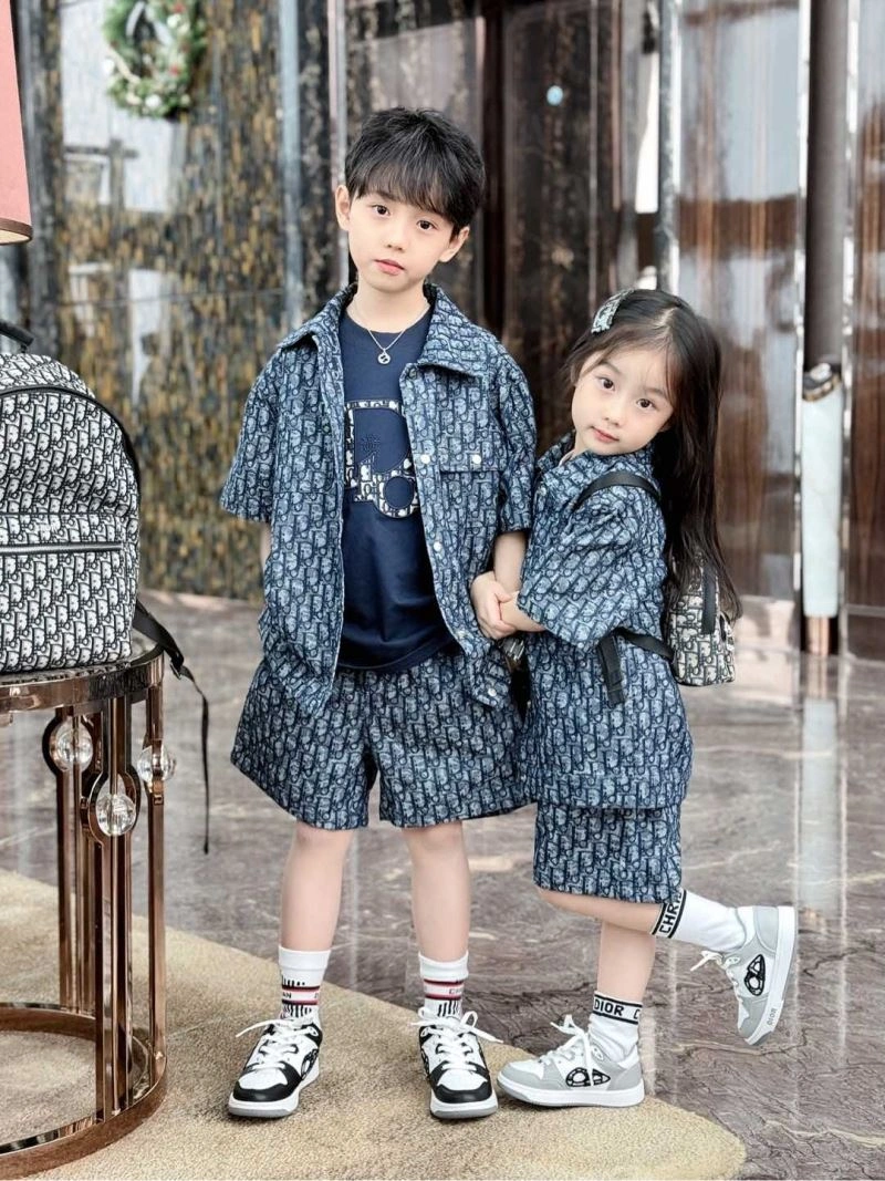 Functional Christian Dior Kids 114950
