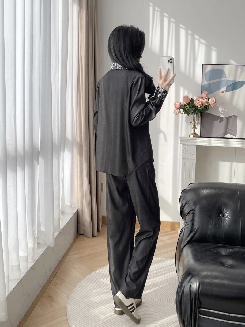 TechFriendly Christian Dior Long Suits 117642