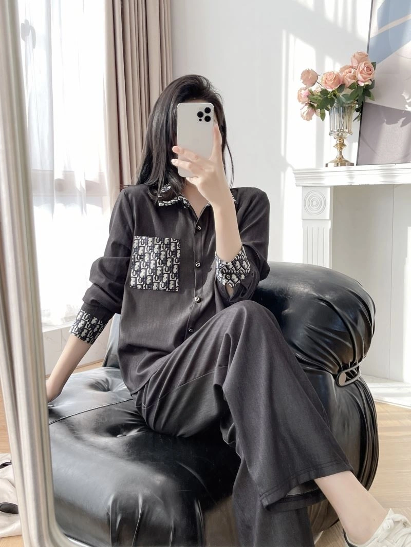 TechFriendly Christian Dior Long Suits 117642