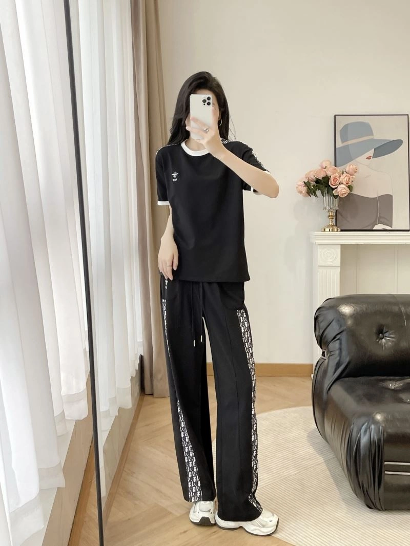 Timeless Christian Dior Long Suits 117609
