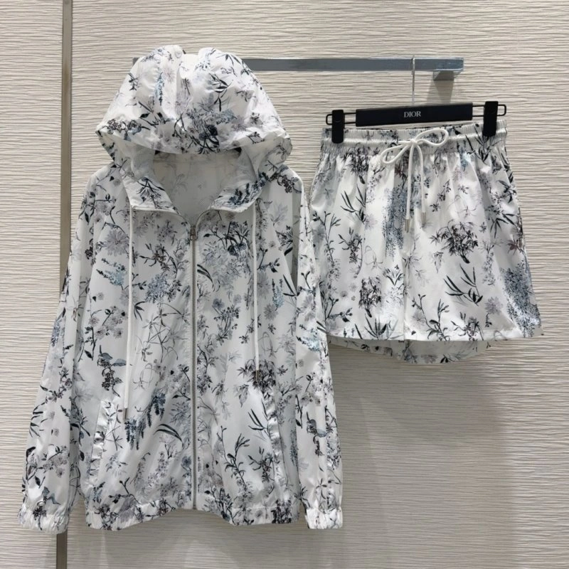 Christian Dior Long Suits Fashionable 113027