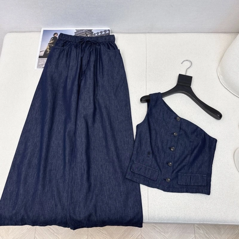 Minimalist Christian Dior Long Suits 112960