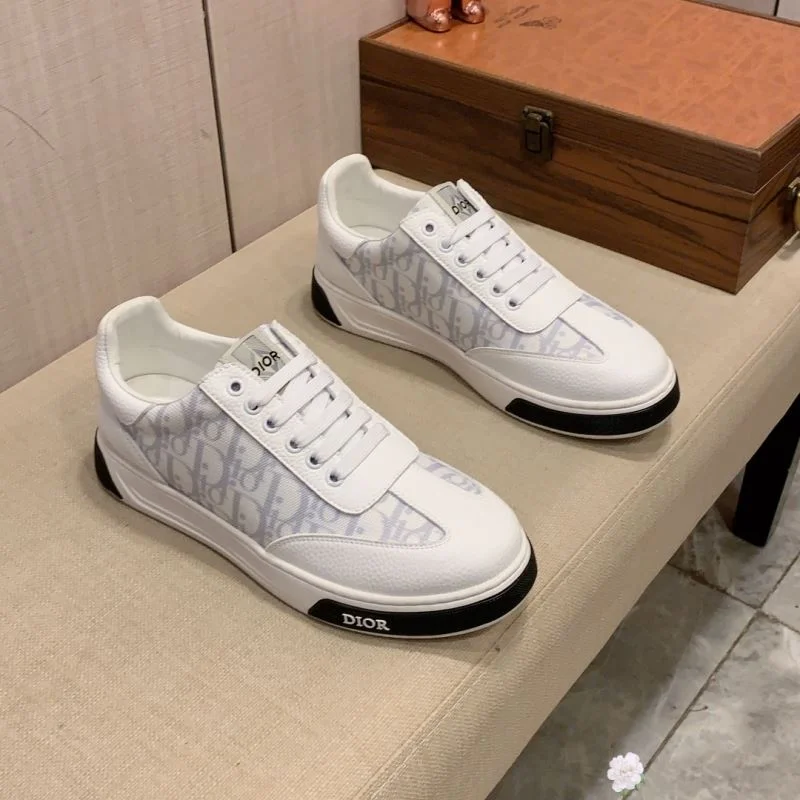 Timeless Christian Dior Low Shoes 20720