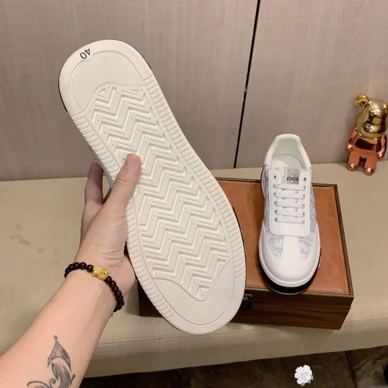 Timeless Christian Dior Low Shoes 20720