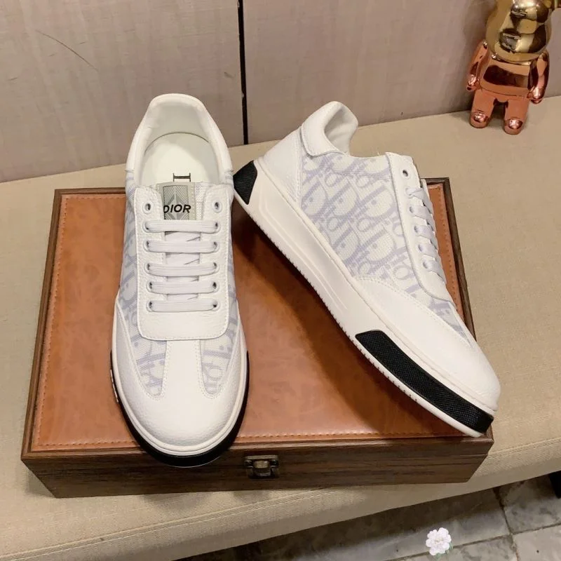 Timeless Christian Dior Low Shoes 20720