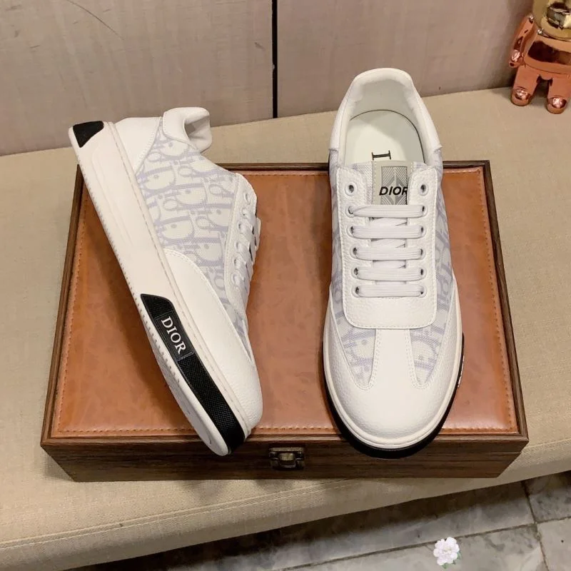 Timeless Christian Dior Low Shoes 20720