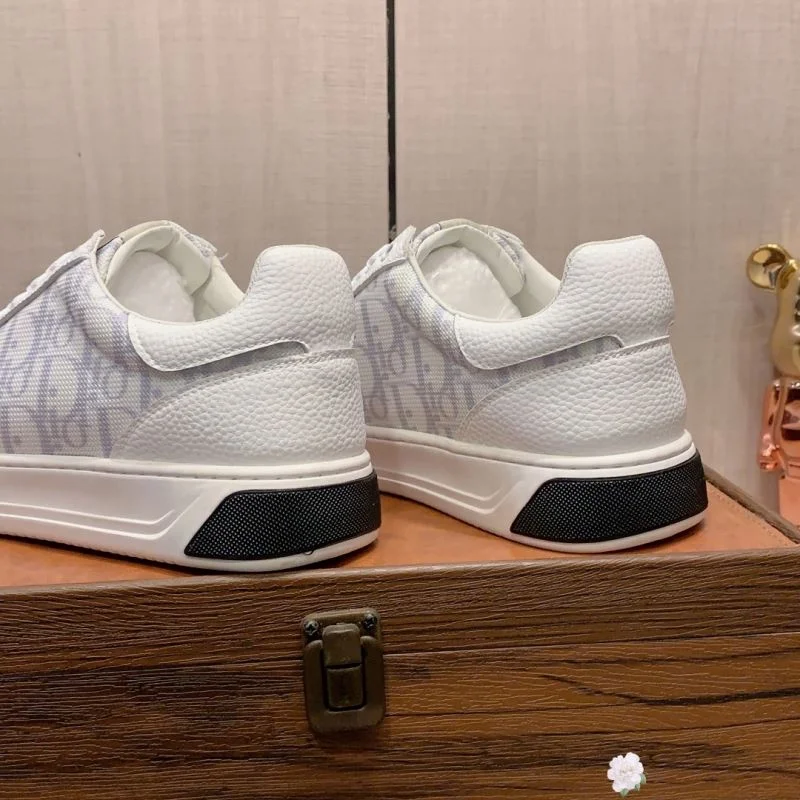Timeless Christian Dior Low Shoes 20720