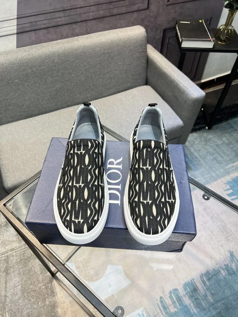 Compact Christian Dior Low Shoes 20701