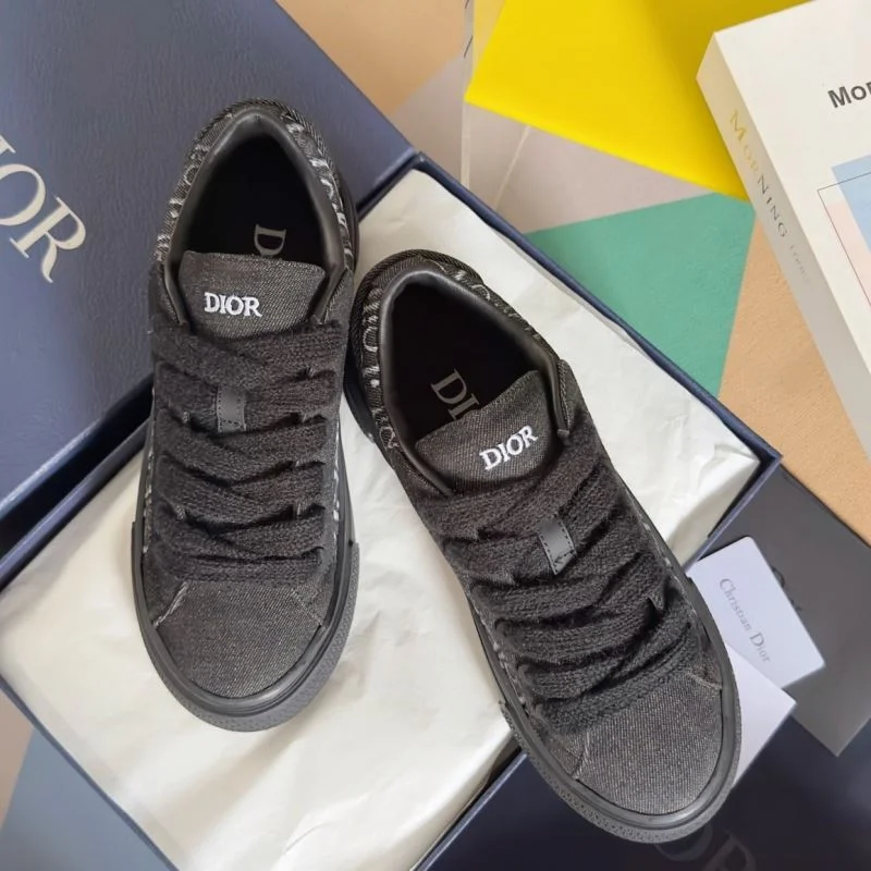 Unique Christian Dior Low Shoes 21166