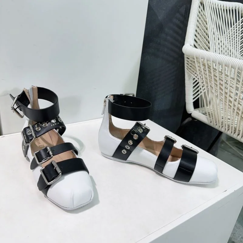Christian Dior Low Shoes Sleek 22053