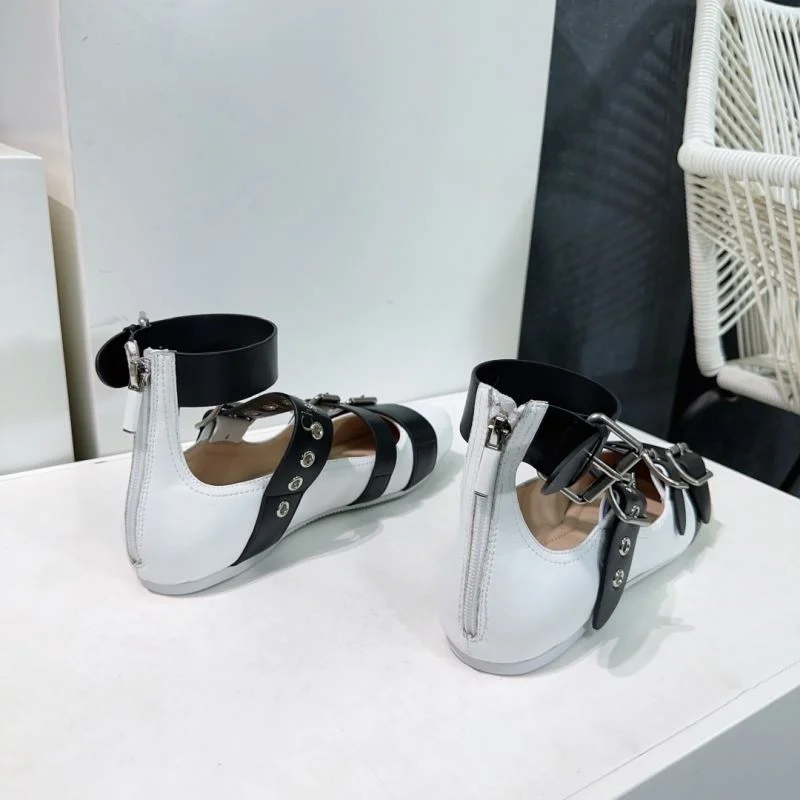 Christian Dior Low Shoes Sleek 22053