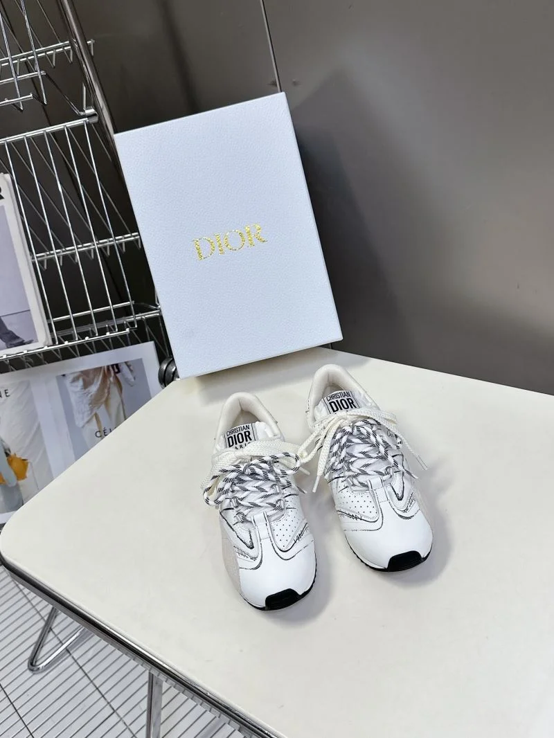 Christian Dior Low Shoes Trendsetting 21601