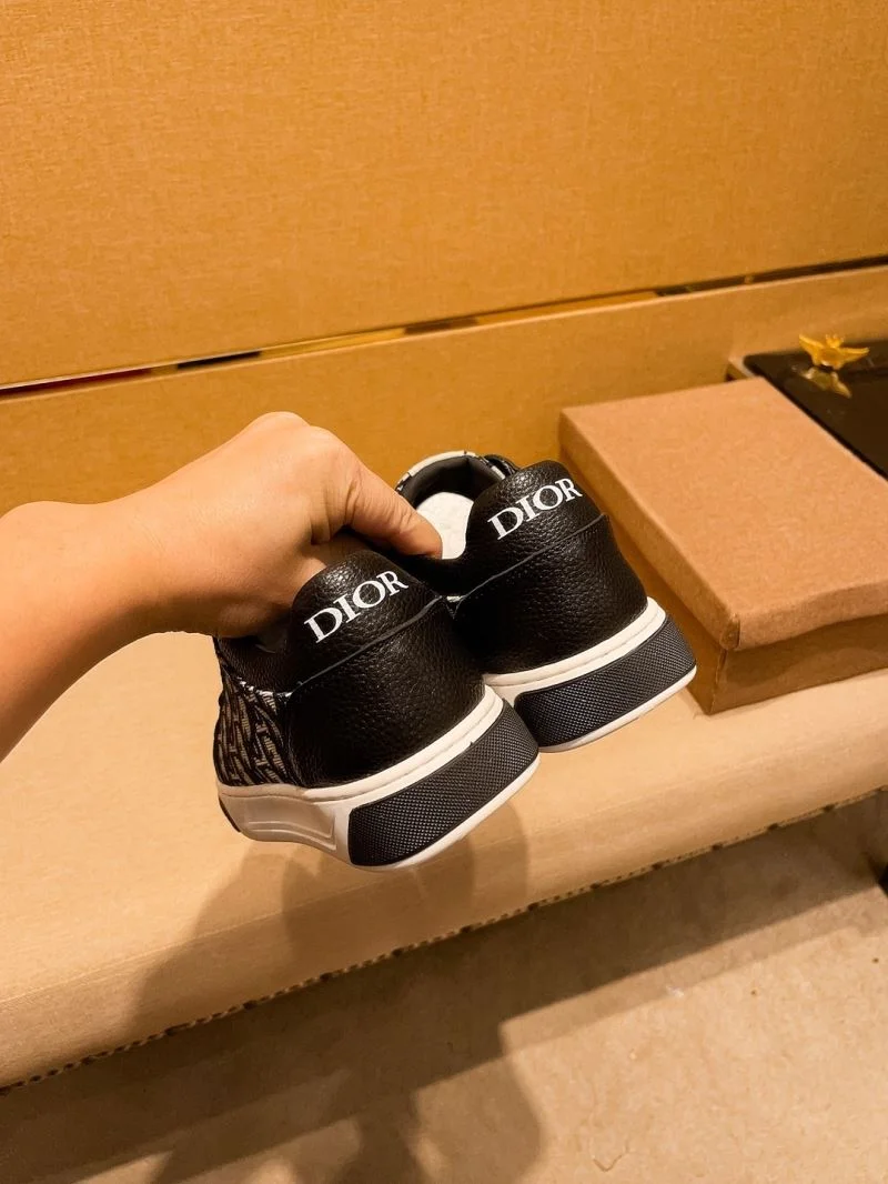 Seasonal Christian Dior Low Shoes 22354