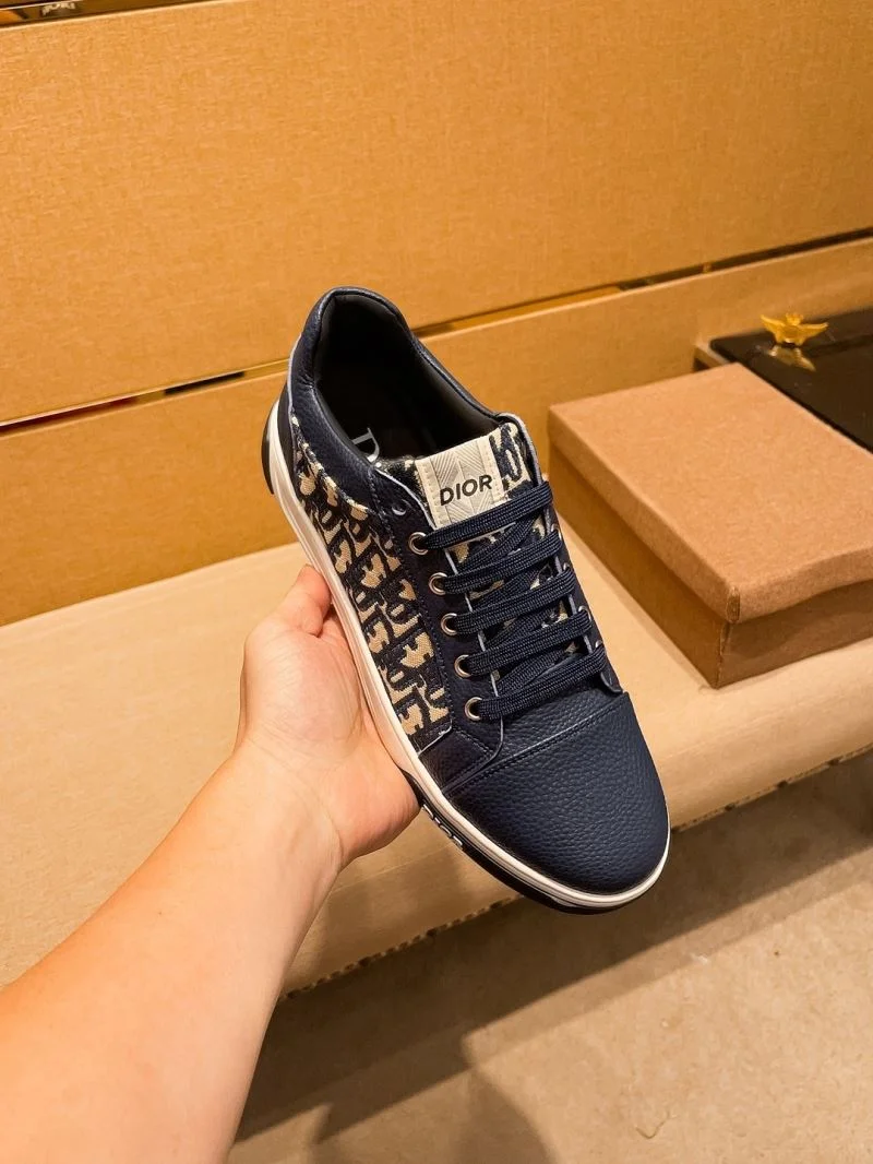 Attractive Christian Dior Low Shoes 22350