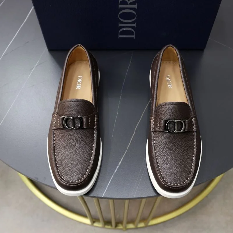 Fashionable Christian Dior Low Shoes 22313