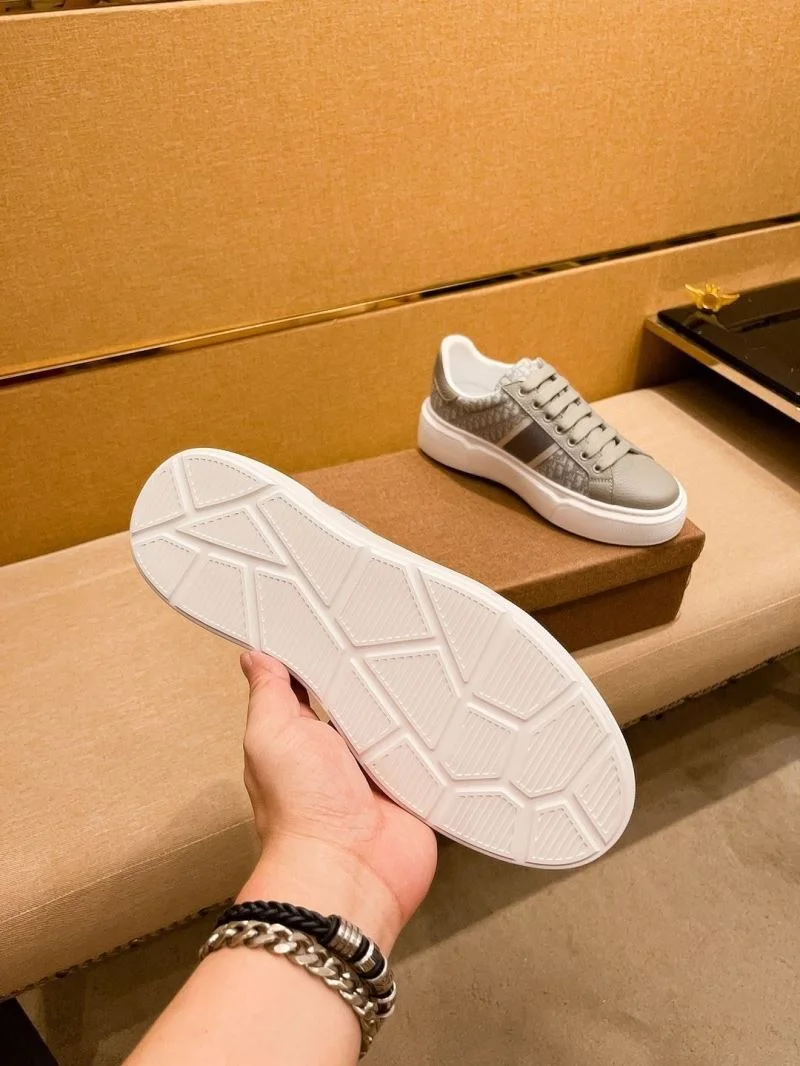 Christian Dior Low Shoes Seasonal 22251
