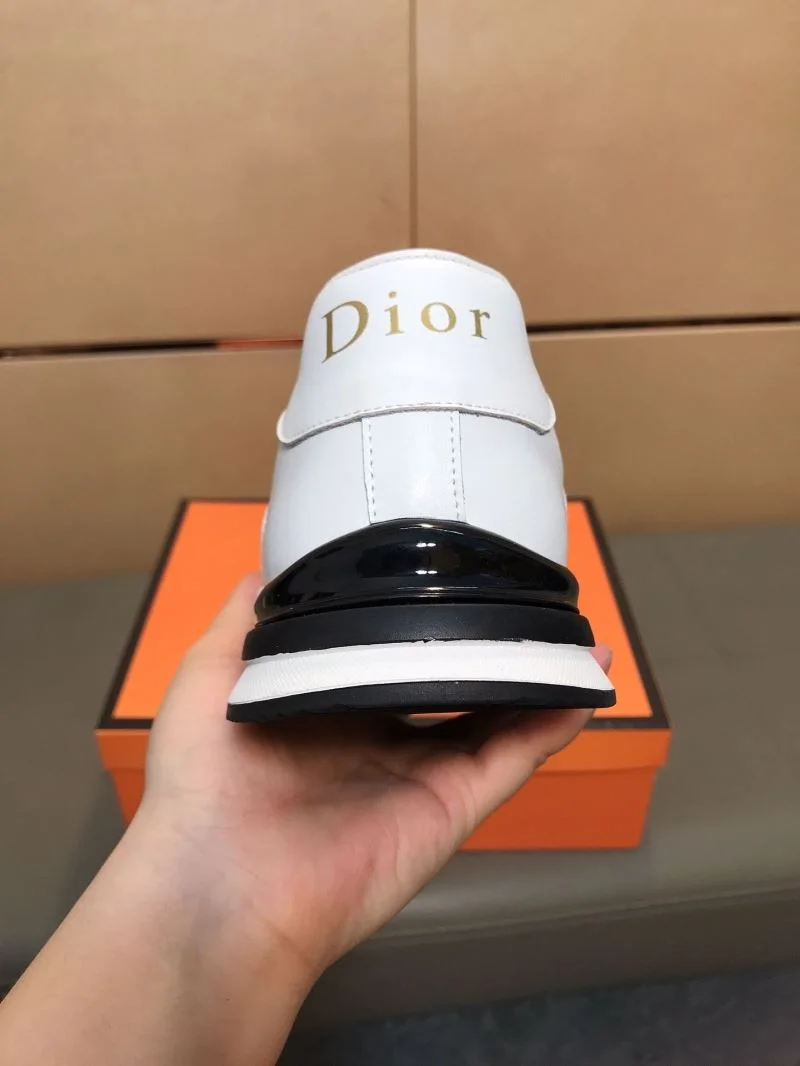 Durable Christian Dior Low Shoes 22189