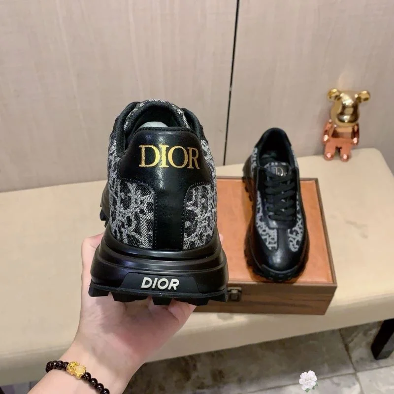 Durable Christian Dior Low Shoes 22181