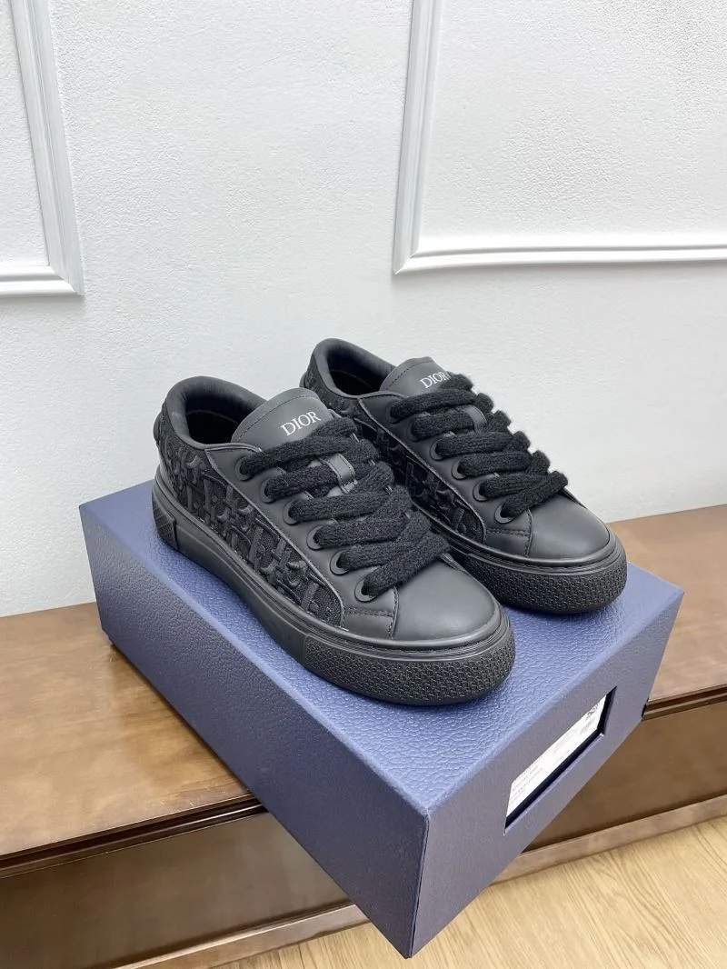 Christian Dior Low Shoes Durable 22544