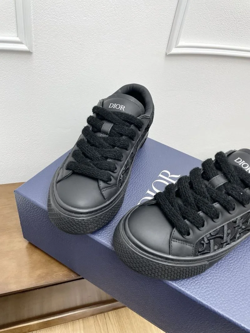 Christian Dior Low Shoes Durable 22544