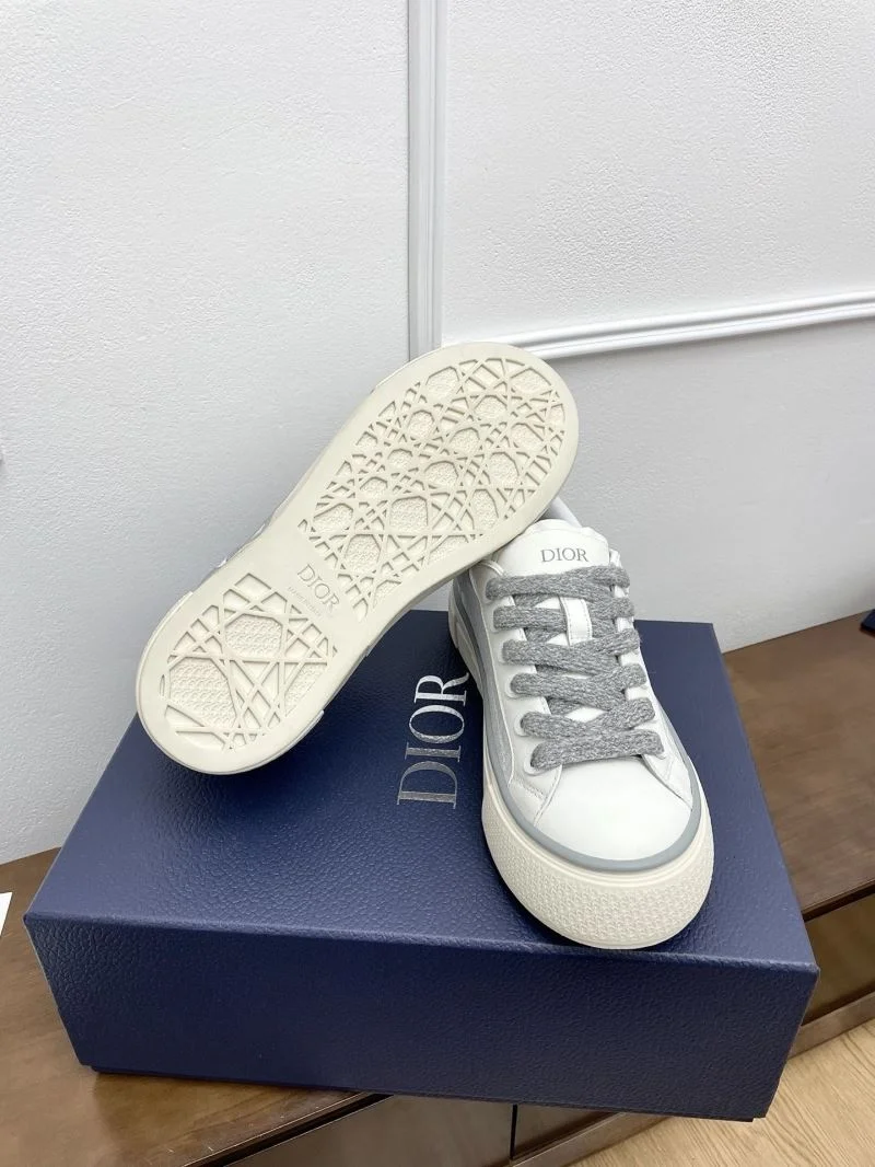 Christian Dior Low Shoes Elegant 22551