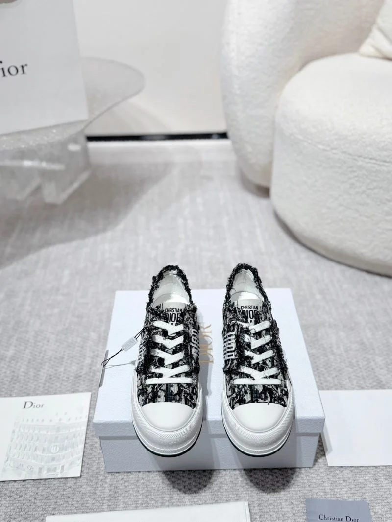 Christian Dior Low Shoes Bright 21015