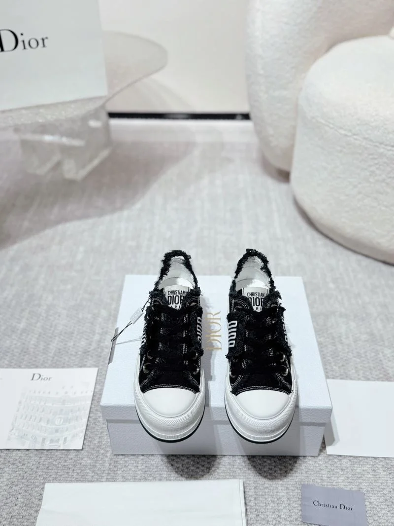 Sophisticated Christian Dior Low Shoes 20946