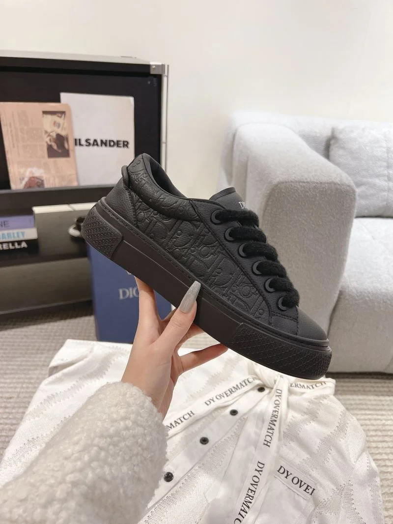 Christian Dior Low Shoes Fashionable 20940