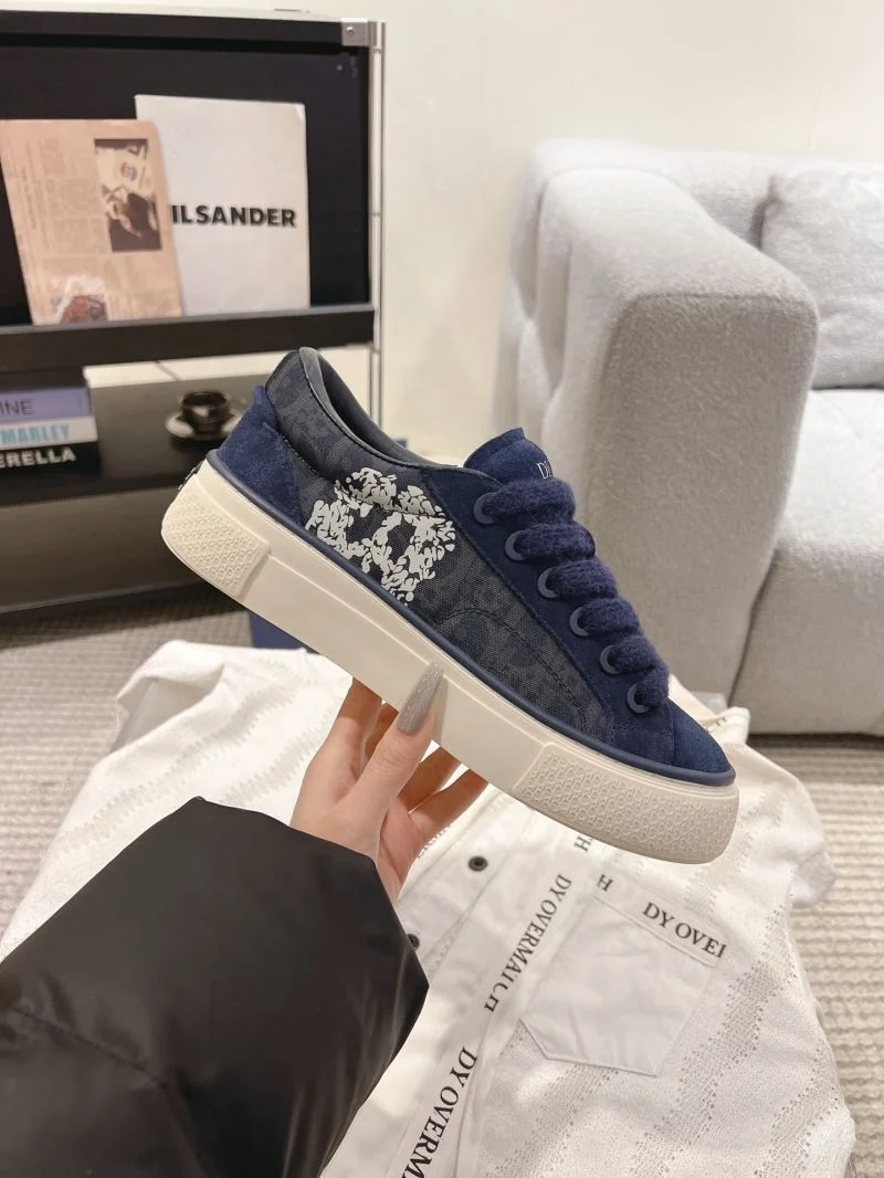 SmoothTexture Christian Dior Low Shoes 20920