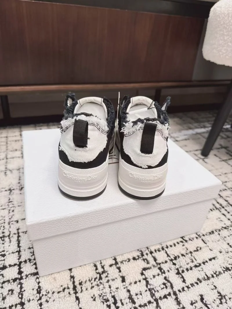 Christian Dior Low Shoes DailyWear 20923