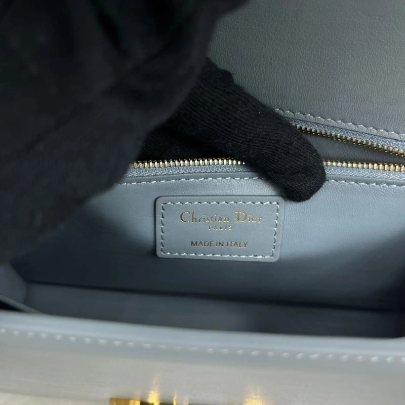 Sustainable Christian Dior Montaigne Bags 76573