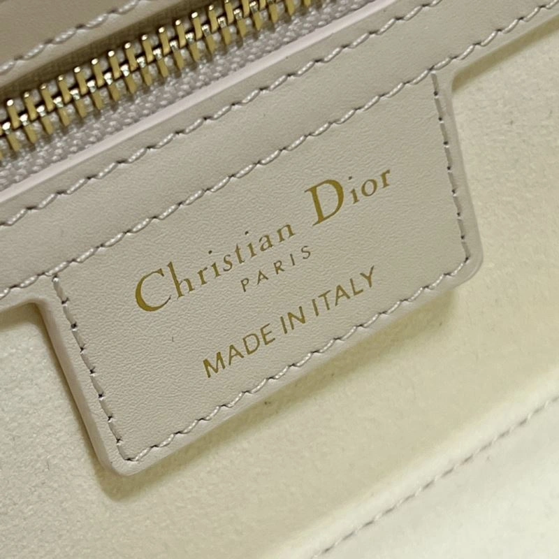 Christian Dior Montaigne Bags Bright 74141