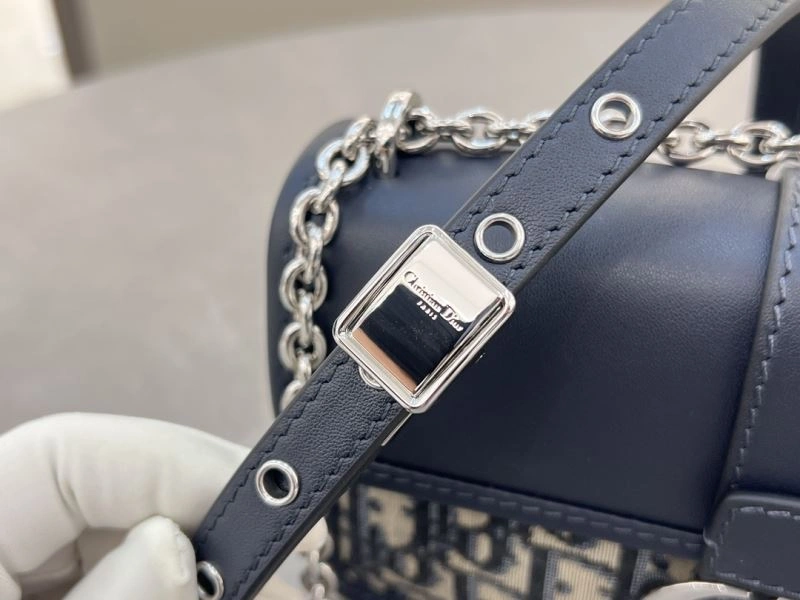 Snug Christian Dior Montaigne Bags 64102